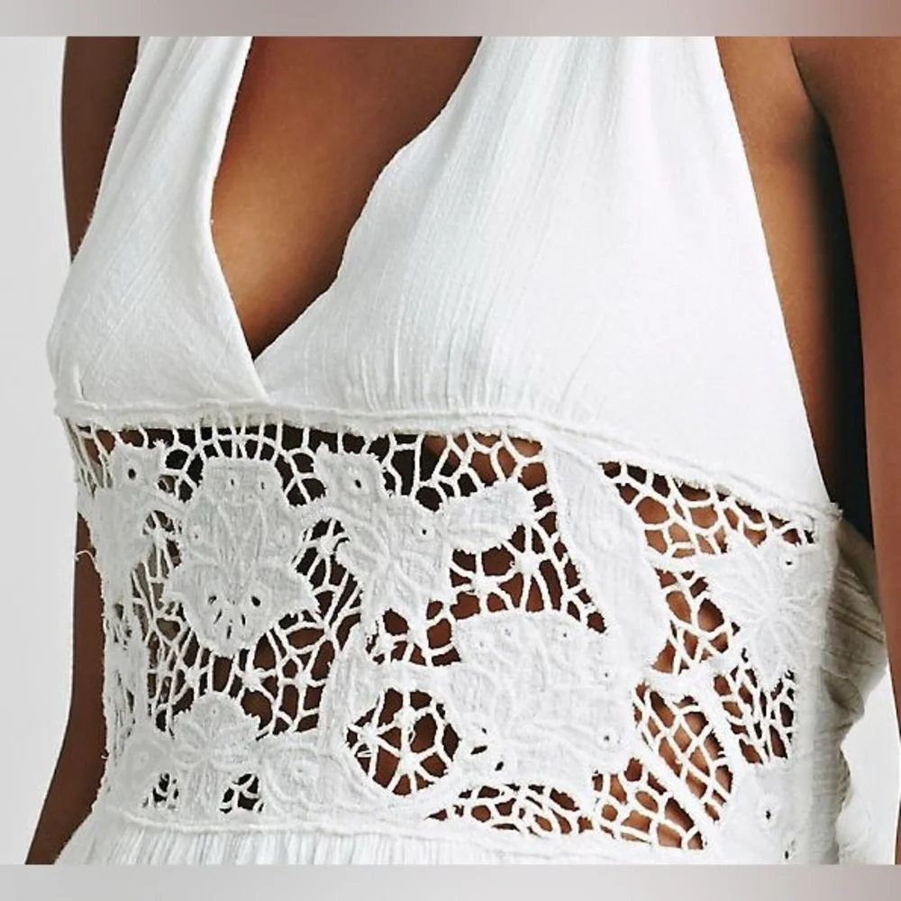 Free People Day Dream Romper, Crochet ivory tie back halter neck NWT - Size M - Picture 4 of 9